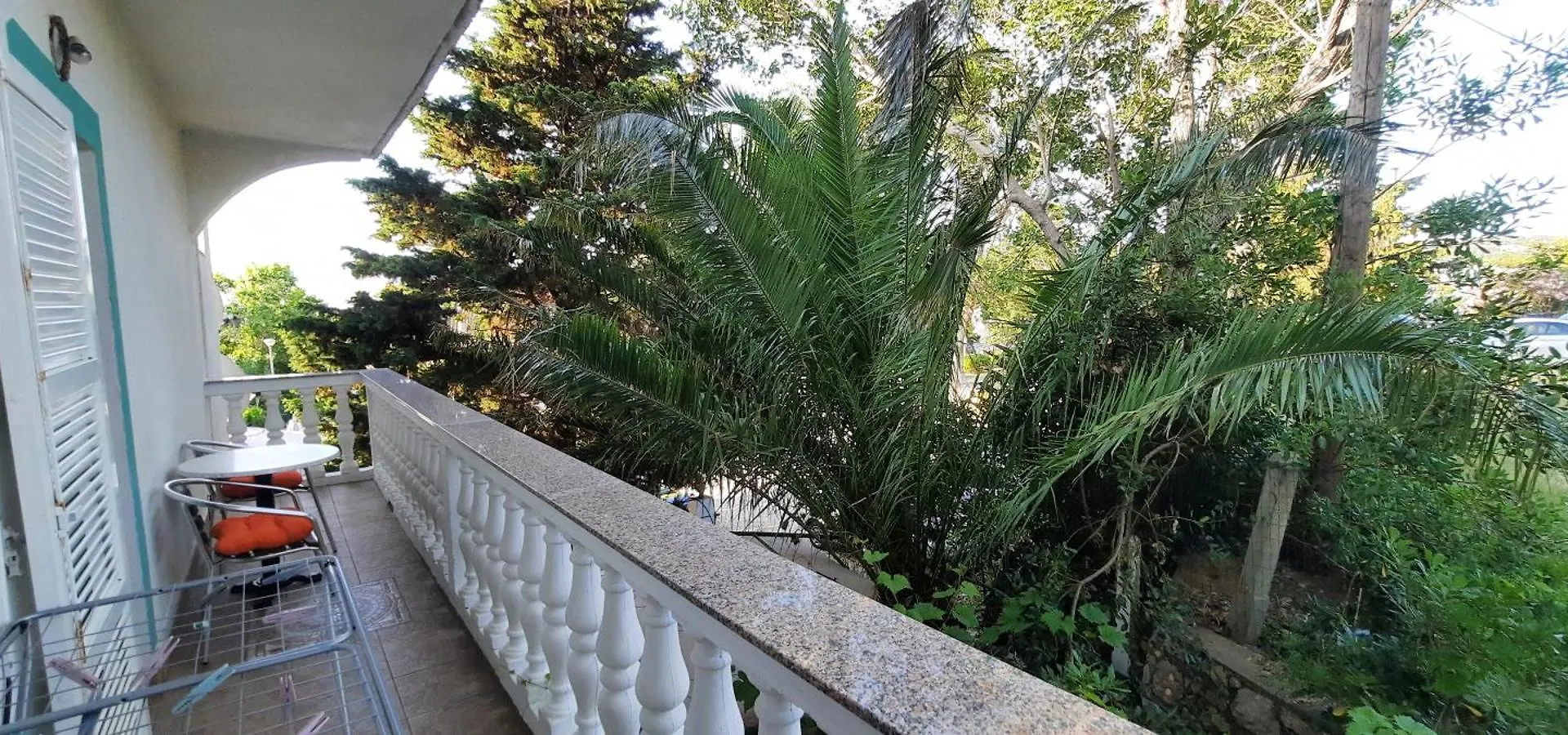 Apartmani Jenny I Tania Lopar