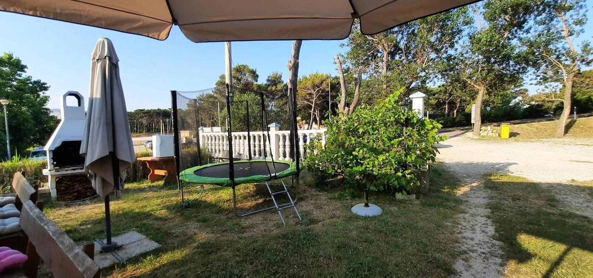 Daire Apartmani Jenny I Tania Lopar