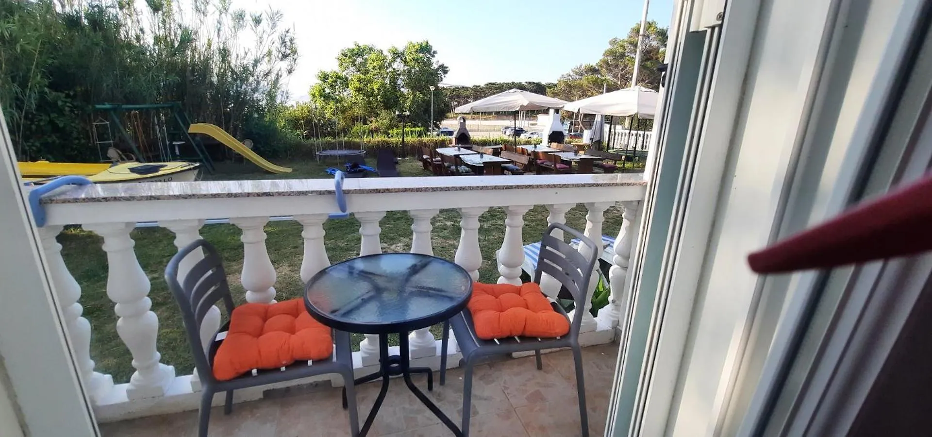 Apartmani Jenny I Tania Lopar