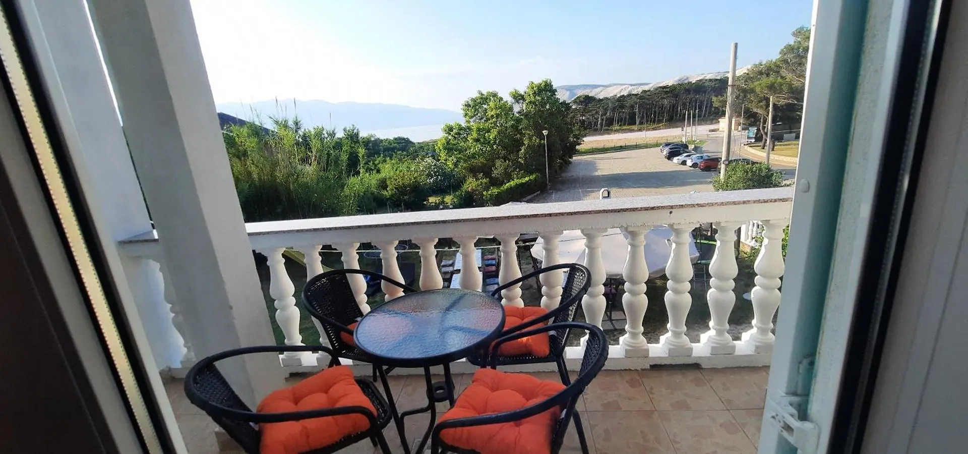 Apartmani Jenny I Tania Lopar 0*,